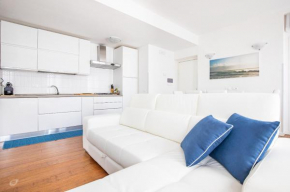  Elena House White Apartment  Виареджо